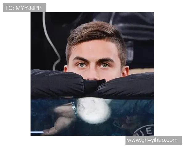 全球足球球星幼年时期颜值排行，谁的童年最吸引人眼球